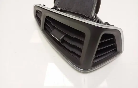 Ford Focus Dashboard side air vent grill/cover trim BM51A018B09DF 31101F