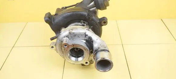Lexus IS 220D-250-350 Turbo 1720126010 8SP13
