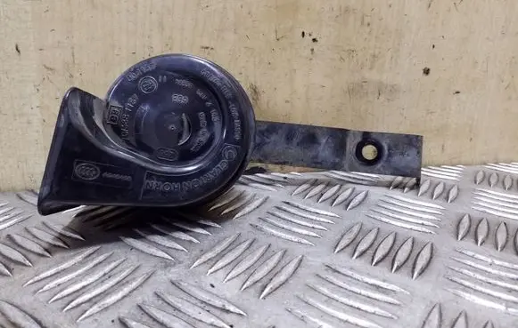 Citroen C4 I Picasso Horn signal 9682113280