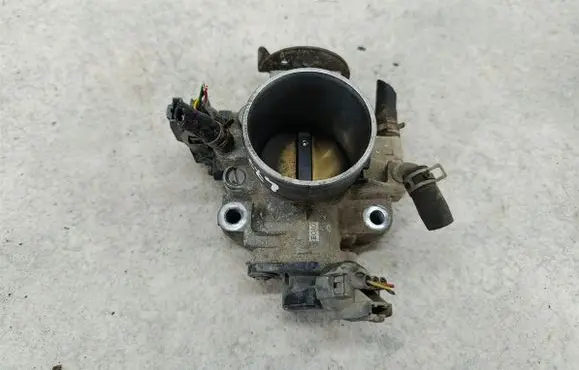 Honda CR-V Throttle body valve 