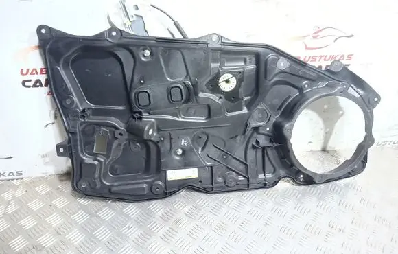 Front window lifting mechanism without motor