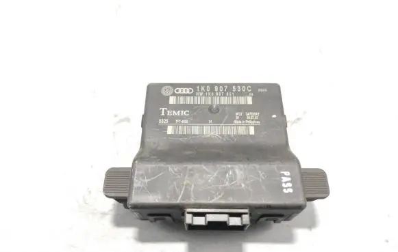 Volkswagen Golf V Gateway control module 1K0907530C