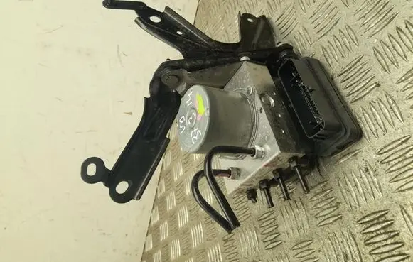 Toyota Yaris XP210 ABS Pump 445400DA40