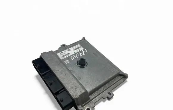 Dacia Sandero Engine control unit/module ECU 237107175R 237105499R