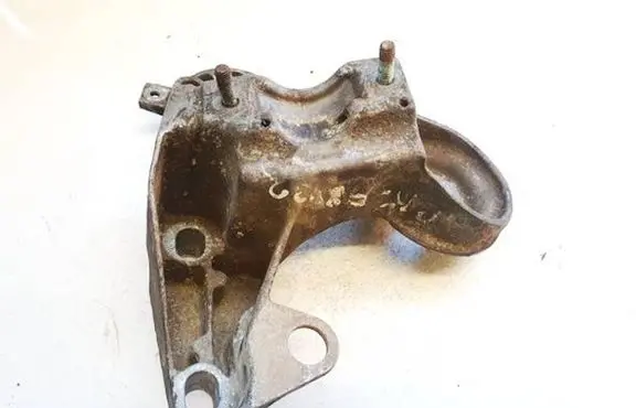 Audi A6 S6 C5 4B Engine mounting bracket 4b0199352d