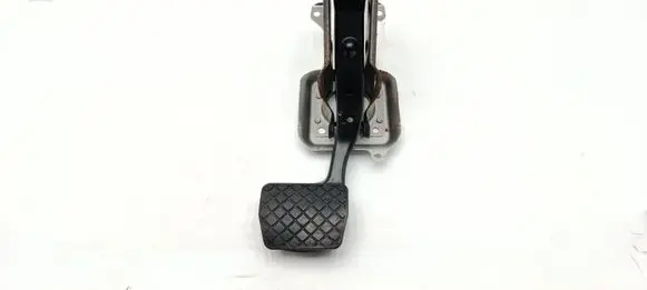Volkswagen Touran II Brake pedal 1T1723057