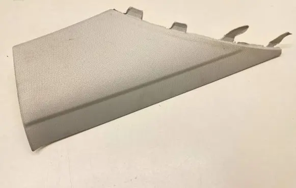 (D)pillar trim (top)