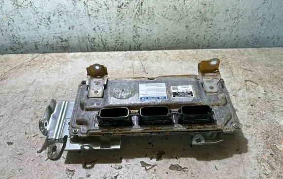 Toyota RAV 4 (XA50) Hybrid / electric car battery 8989042090 1751007890