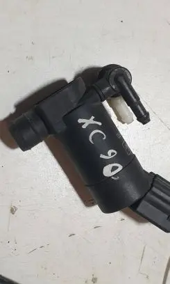 Volvo XC90 Windscreen/windshield washer pump 1S7117K624FD 04W79XLL