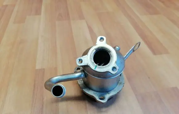 Renault Megane IV EGR valve cooler 147359823R 83000655A