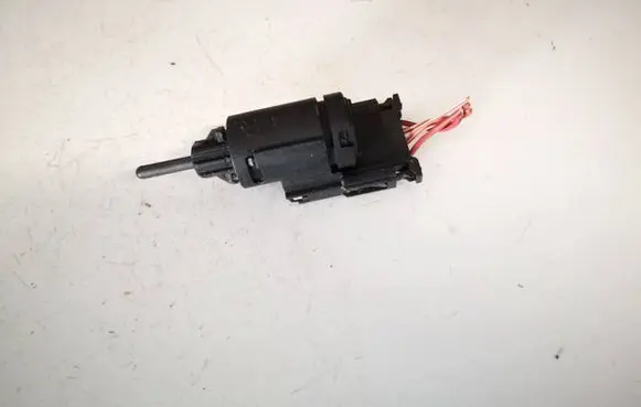 Audi A4 S4 B7 8E 8H Brake pedal sensor switch 3b0945511c