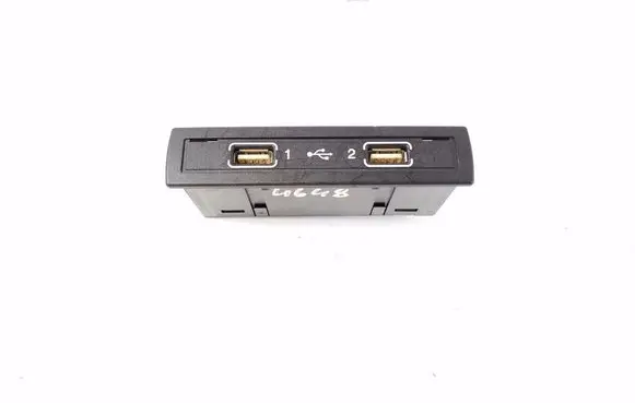 Mercedes-Benz E C207 W207 AUX in-socket connector A1728202826