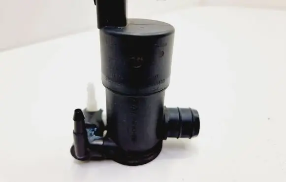 Peugeot 2008 II Windscreen/windshield washer pump 9825894180 9825893480
