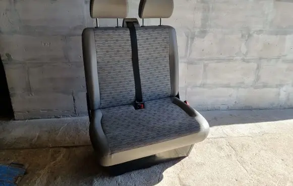 Volkswagen Transporter - Caravelle T5 Front double seat 