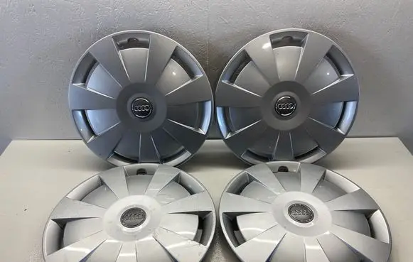 Audi A3 S3 8V R16 wheel hub/cap/trim 8v0601147d