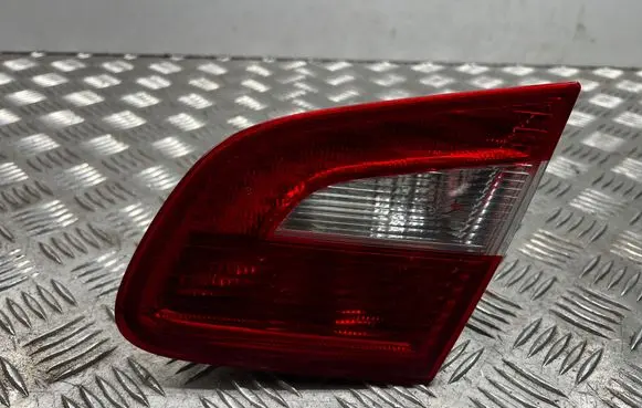 Skoda Superb B6 (3T) Tailgate rear/tail lights 3T5945094 030209 3T5945260