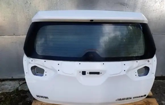 Toyota Auris E180 Tailgate/trunk/boot lid