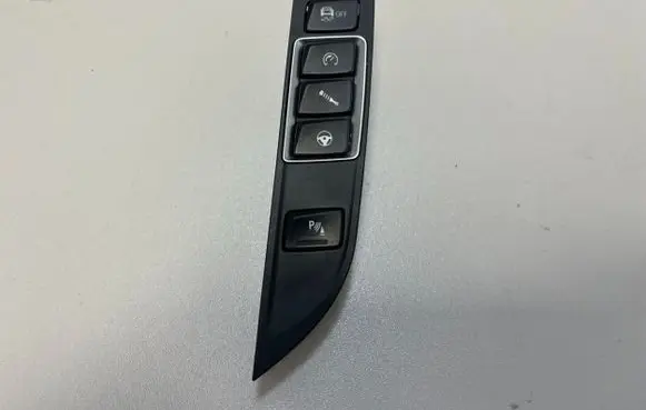 BMW M4 F82 F83 A set of switches 7850487