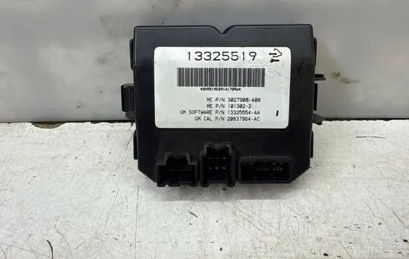 Opel Insignia A Tailgate/trunk control unit/module 13325519