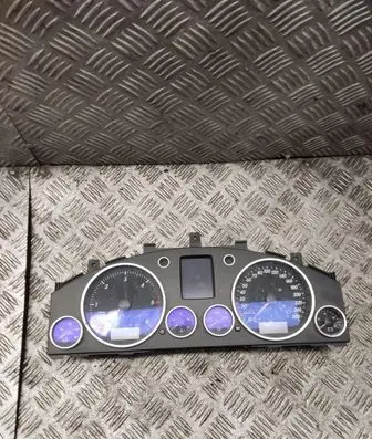 Volkswagen Touareg I Speedometer (instrument cluster) 7l6920871k