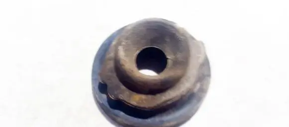 Volkswagen Cross Polo Front coil spring rubber mount 1j0512149b
