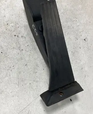 BMW 7 E65 E66 Accelerator throttle pedal 