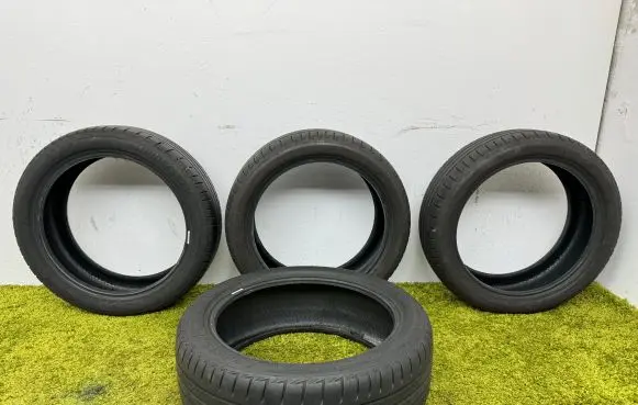 Mercedes-Benz E AMG W211 R18 summer tire 