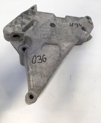 Volkswagen PASSAT B6 Engine mounting bracket 03G199207E