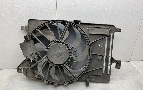 Ford Grand C-MAX Electric radiator cooling fan 8V618C607ED