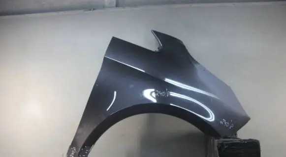 Mercedes-Benz Vito Viano W447 Fender mounting bracket
