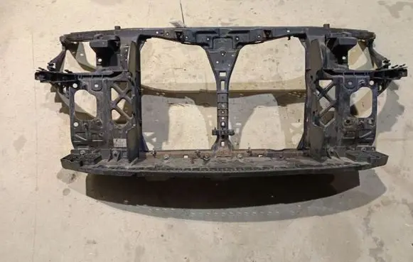 KIA Ceed Radiator support slam panel 641011H000 64101-1H000