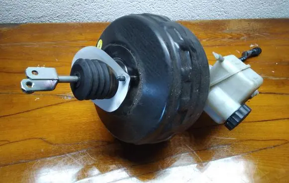 Mercedes-Benz E A207 Brake booster A2044301130 03774763014 A2044300002