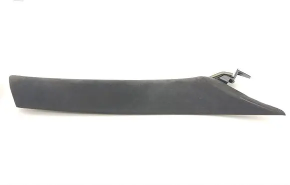 Maserati Quattroporte (A) pillar trim 670010333