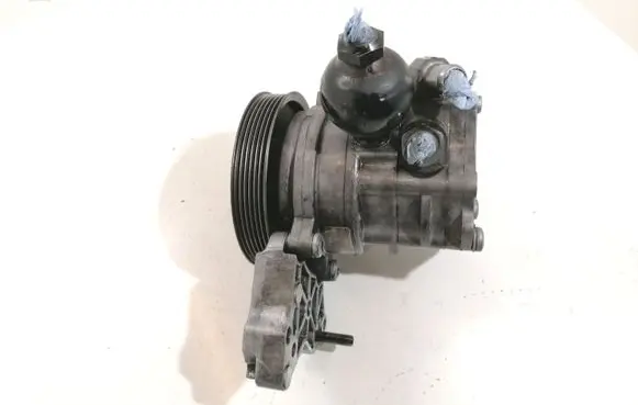 BMW 7 E65 E66 Power steering pump 779063801 3242779063801