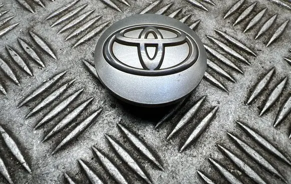 Toyota Corolla Verso E121 Original wheel cap 0030281