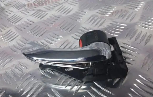 Toyota RAV 4 (XA30) Front door interior handle