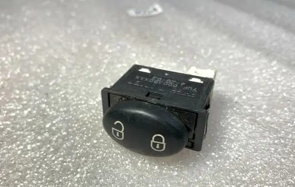 Rover 75 Central locking switch button YUF000360XXX