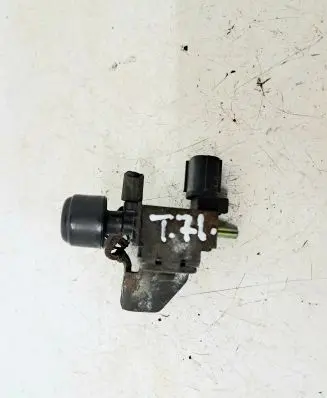Honda FR-V Vacuum valve 