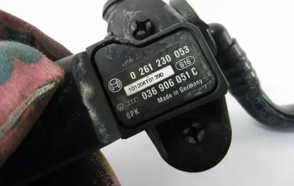 Audi A5 8T 8F Air pressure sensor 0261230053