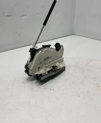 Seat Ibiza IV (6J,6P) Rear door lock 6J0839015F