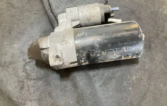 Mercedes-Benz Sprinter W906 Starter motor A0009062302