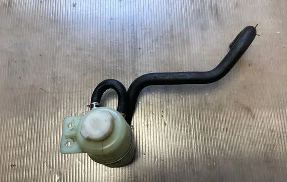 Citroen C-Crosser Power steering fluid tank/reservoir 