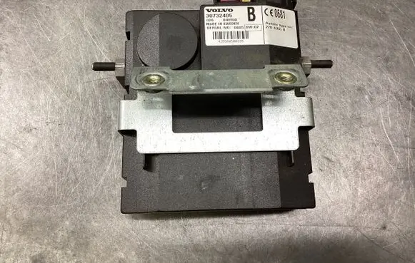 Volvo XC90 Engine control unit/module 30732405 435504500885 2204355B