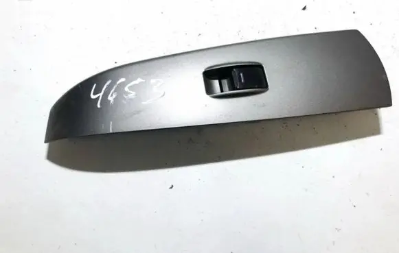 Toyota Prius (XW20) Electric window control switch 7427247050 74272-47050