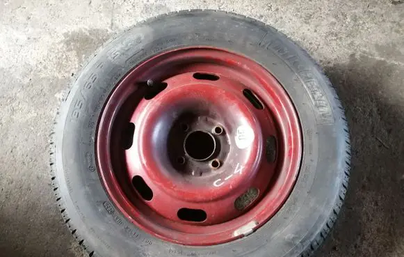 Citroen C4 I R15 spare wheel 