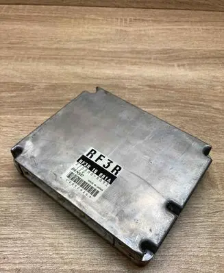 Mazda Premacy Engine control unit/module ECU RF3R18881A 2758005092