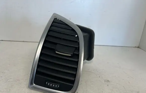 Audi Q7 4L Dashboard side air vent grill/cover trim 4L0820901