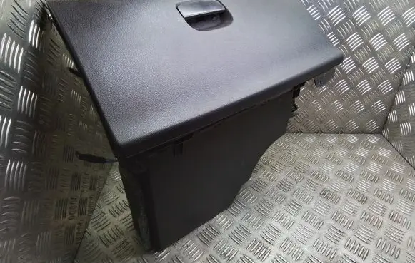 Peugeot 308 Glove box 9655993677