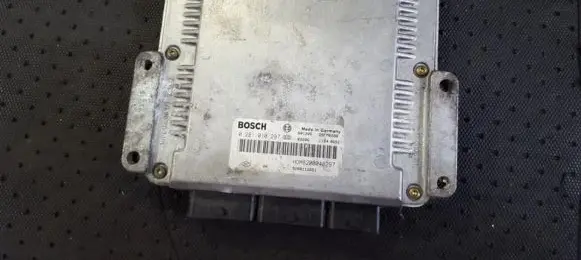 Renault Laguna II Engine control unit/module 0281010297 hom8200048297
