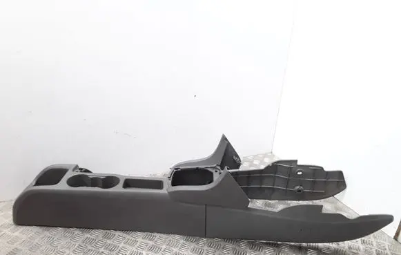 Ford Focus Center console 4M5XA04584 4M5XA04584AB 4M51A046B27AEW